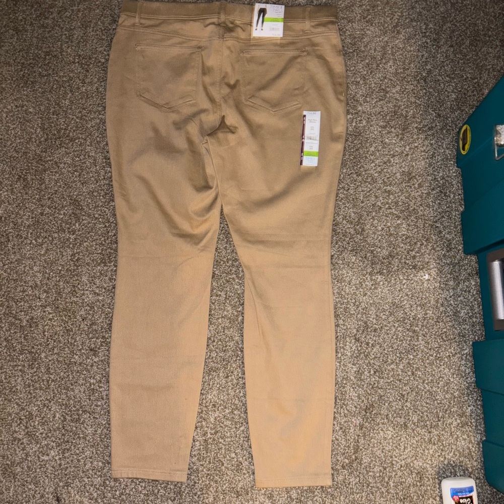 Jeggings - 2xl -3xl $15 each WILLING TO NEGOTIATE ‼️🚨